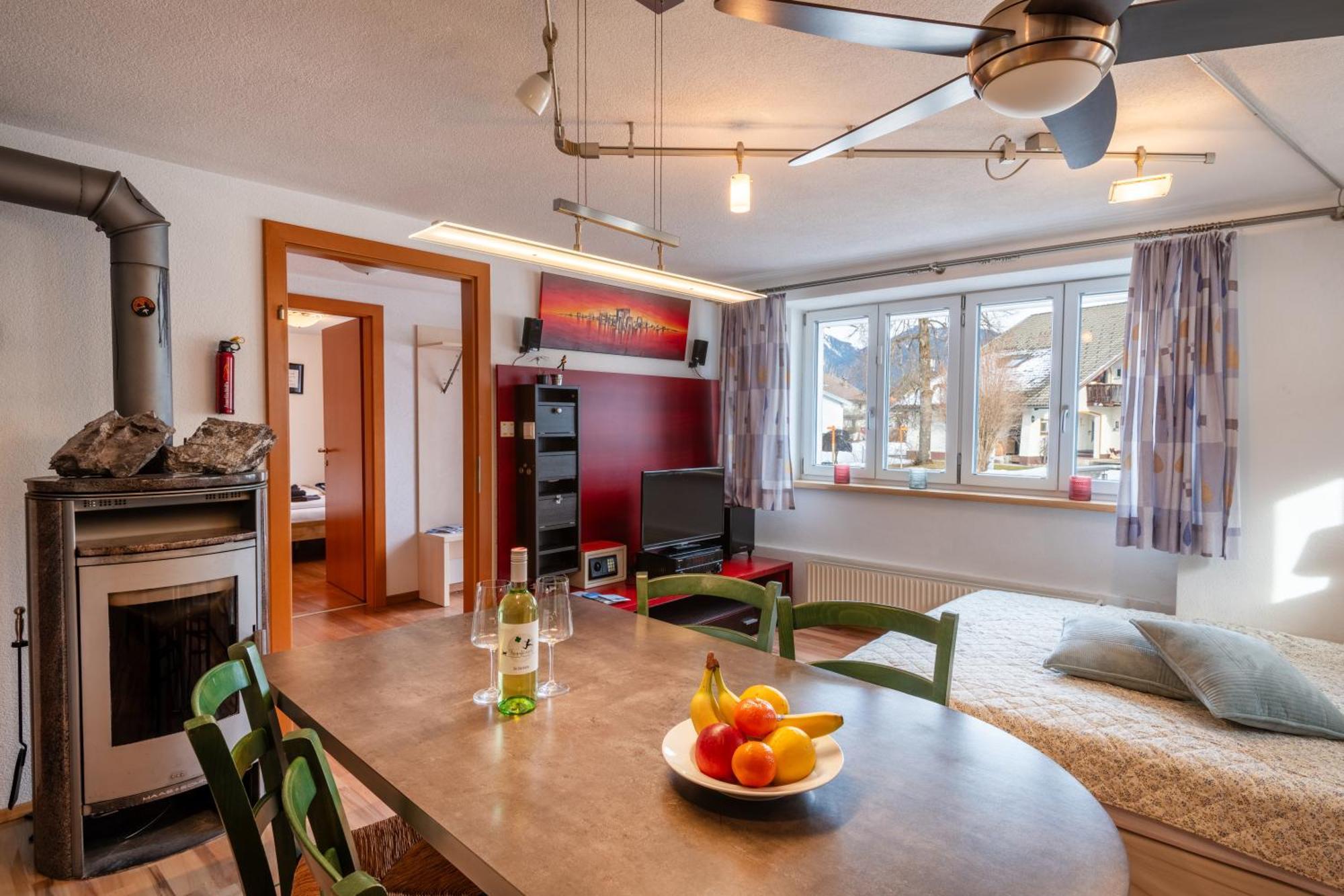 Apartmenthaus Ehrenberg Ehenbichl Eksteriør billede